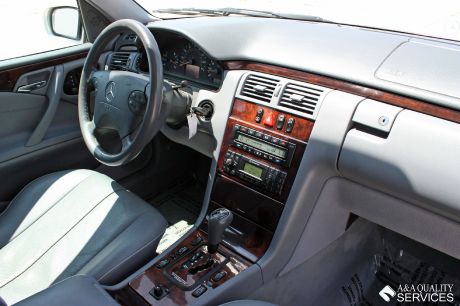 2000 MERCEDES-BENZ E320 4MATIC WAGON 3RD SEAT